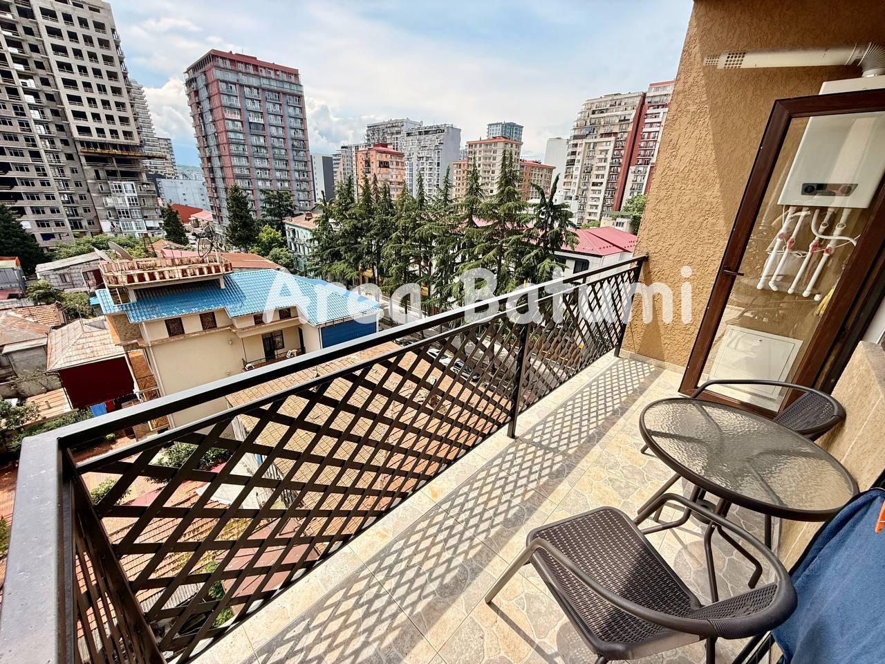 2-Room Apartment For Rent In Batumi, Zakaria Paliashvili St, 14 view 6