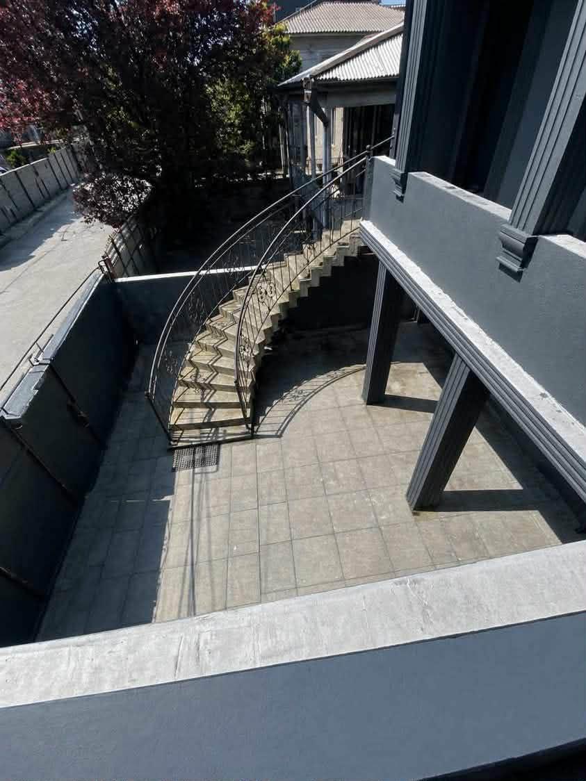 6-Room House For Sale In Batumi, Akademikos Mamia Komakhidze St view 1
