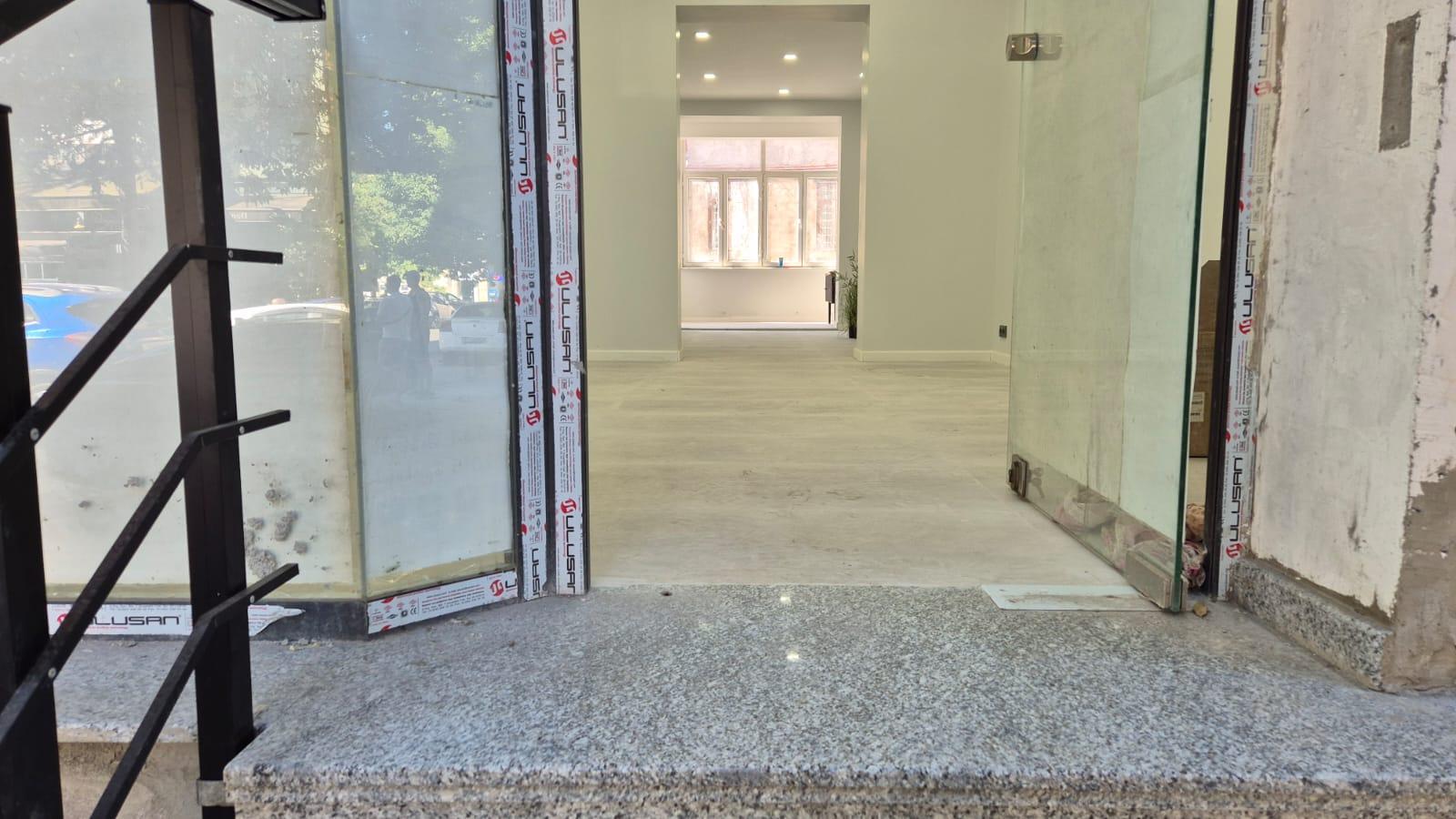 Commercial Property For Rent: 100 M² In Batumi, Konstantine Gamsakhurdia St, 36 – $2,100 view 11