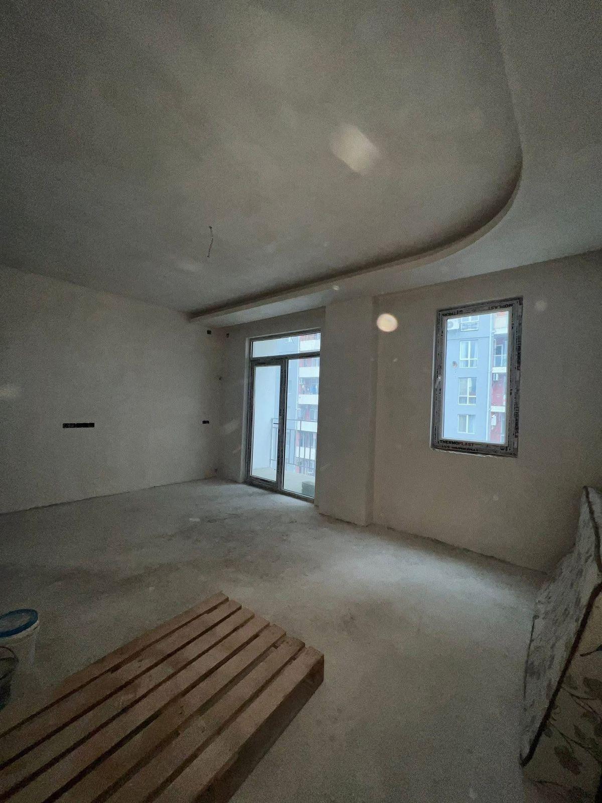 4-Room Apartment For Sale In Batumi, David Aghmashenebeli St, 2 view 1