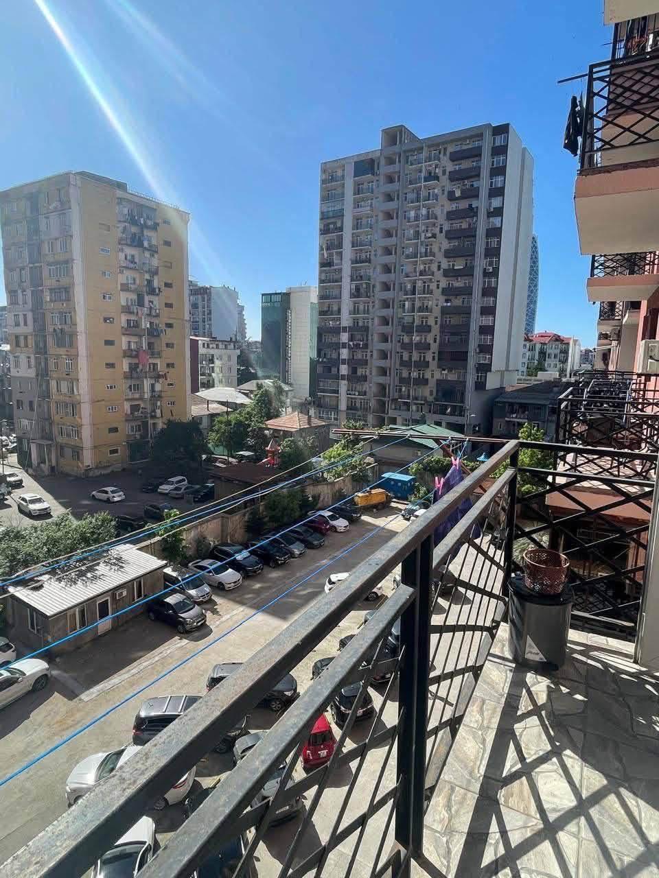 3-Room Apartment For Daily Rent In Batumi, Selim Khimshiashvili St, 20, 50 M² — 170 ₾ Per Day view 2