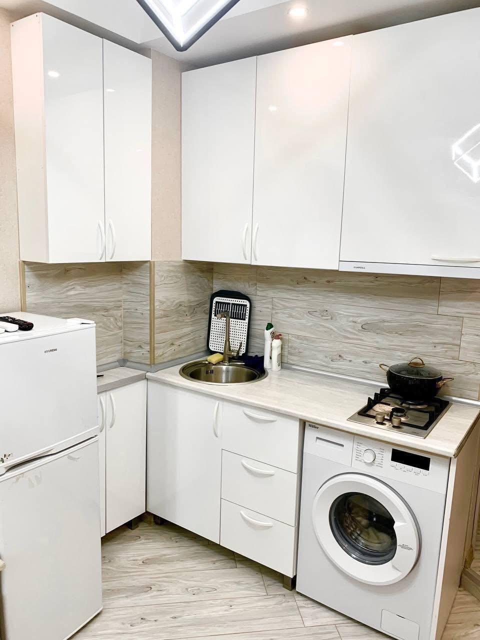 2-Room Apartment For Daily Rent In Batumi, Batumi Residence, 30 M² — 130 ₾ Per Day view 2