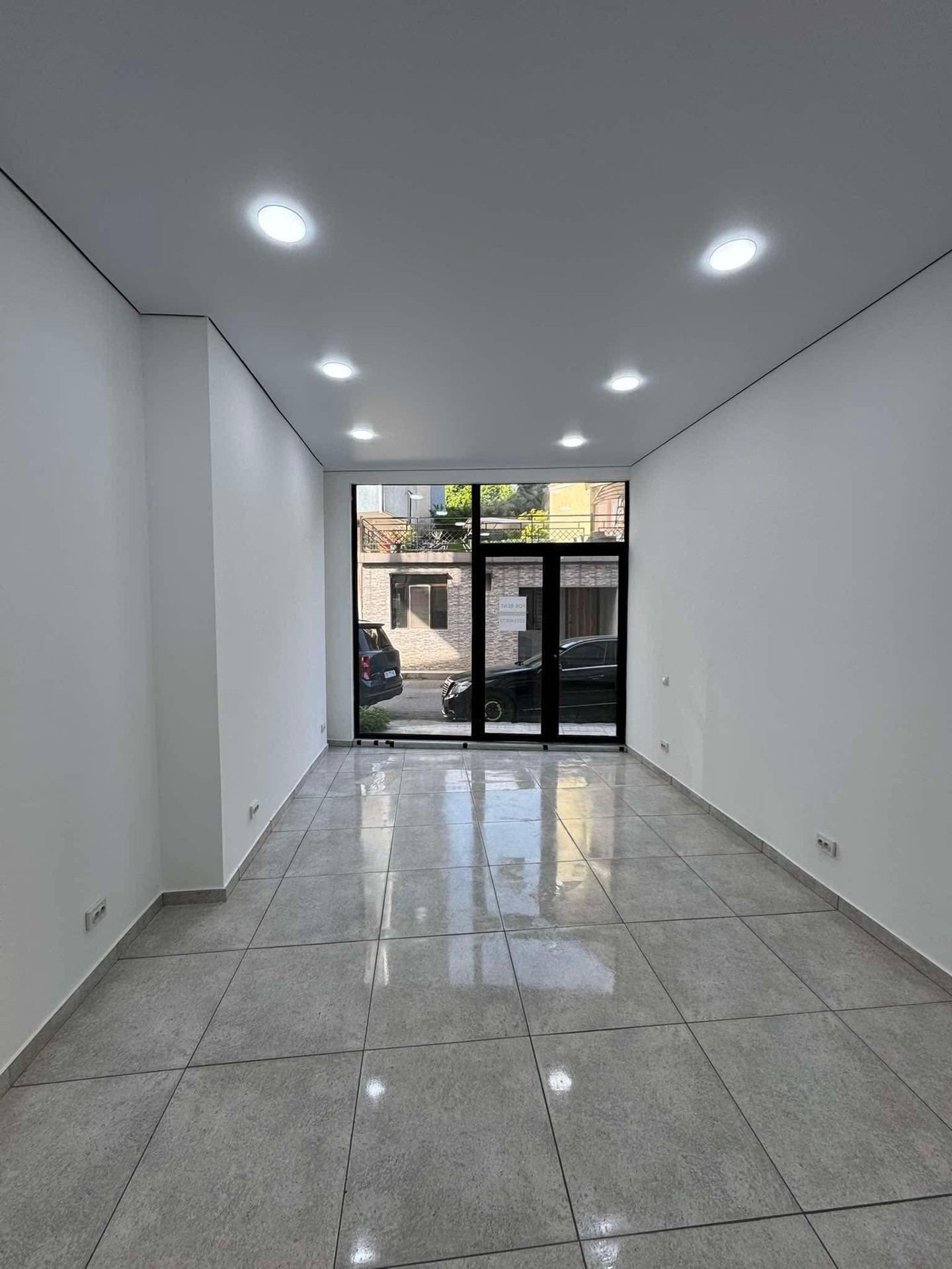 Commercial Property For Rent: 23 M² In Batumi, Mardi Aquapark – $400 view 1