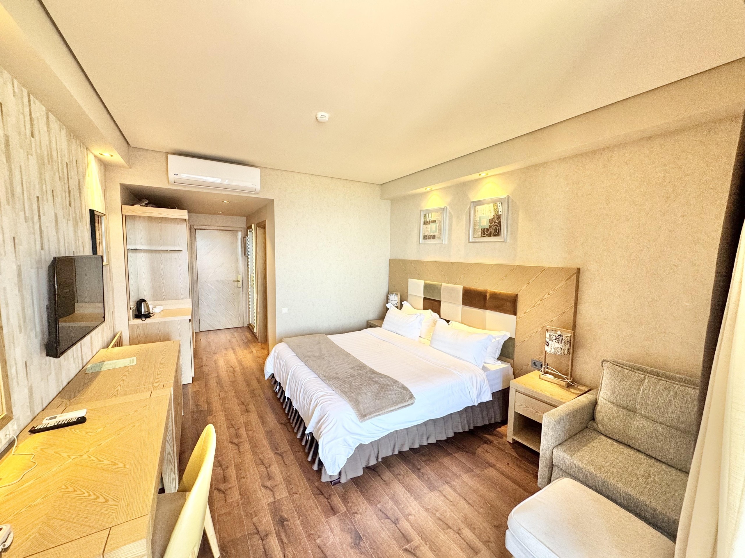 Studio Apartment For Sale view 3