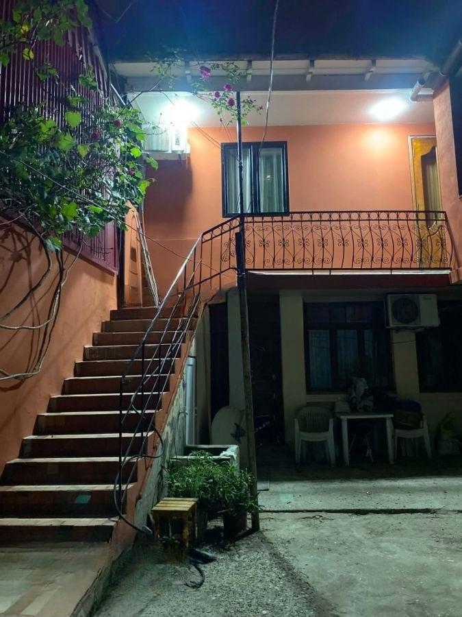 3-Room House For Rent In Batumi, Petre Melikishvili St, 47 view 2