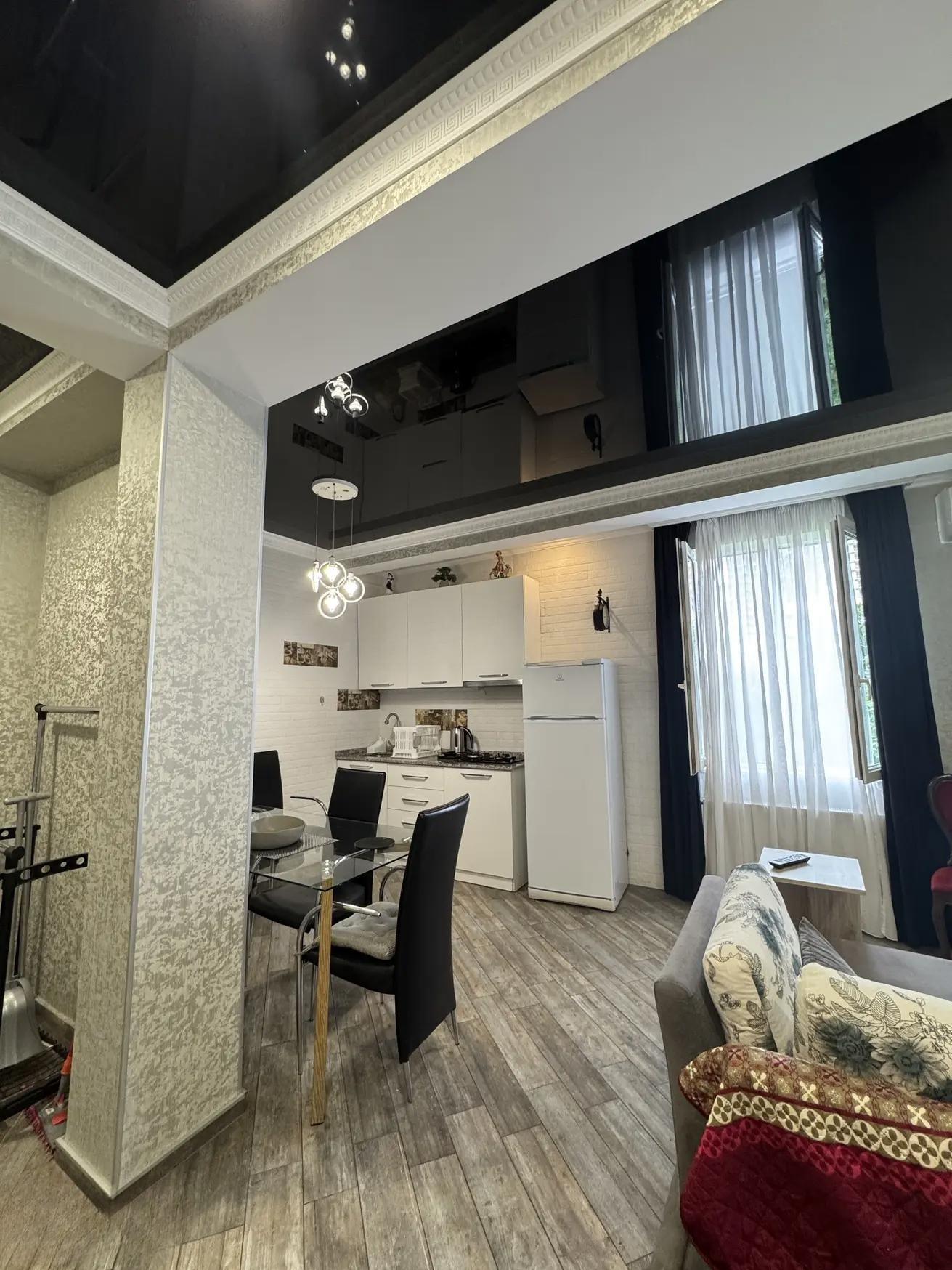 3-Room House In Batumi, Petre Melikishvili St, 77, 65 M², Is Available For Daily Rent For 220 ₾ view 1