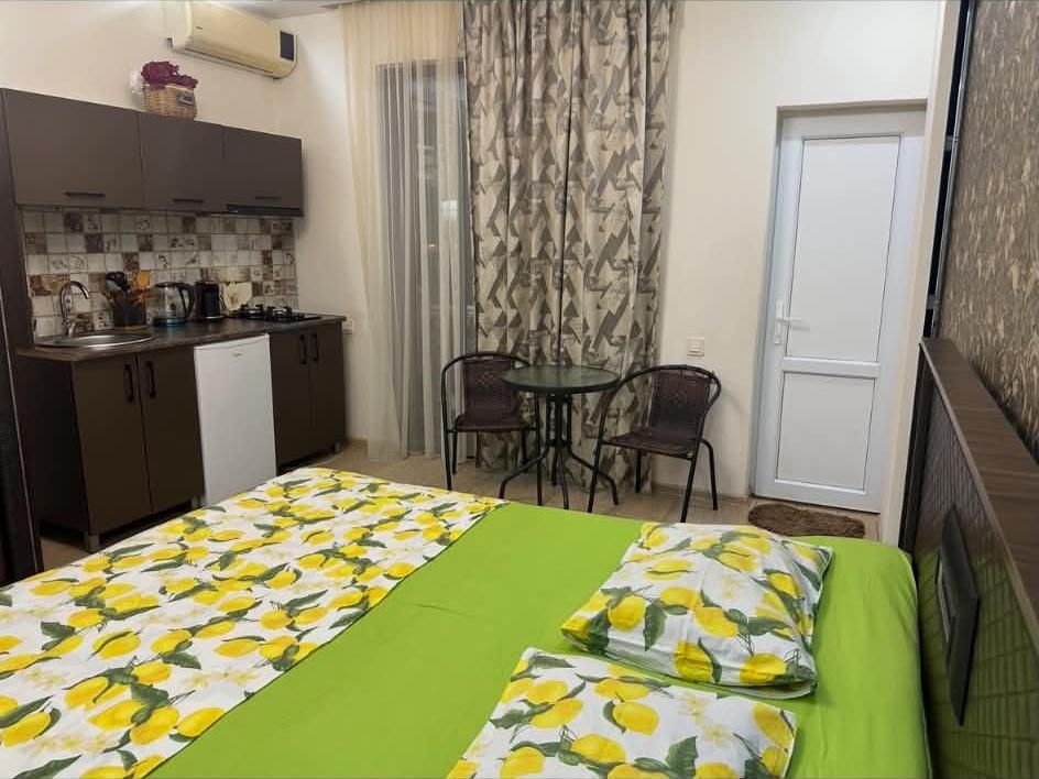 5-Room House In Kobuleti, David Aghmashenebeli Ave, 200 M², Is Available For Daily Rent For 60 ₾ view 3