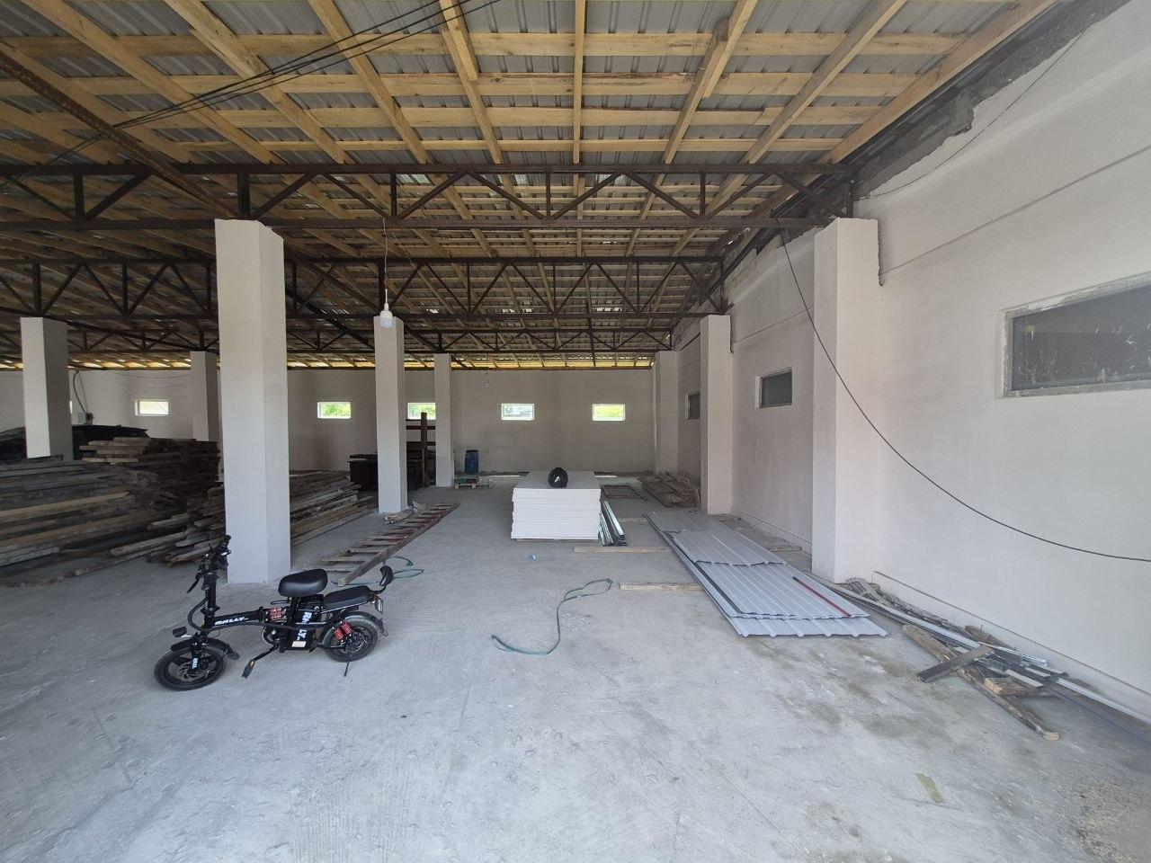 Commercial Property For Rent: 400 M² In Batumi, Ioseb Noneshvili St, 61 – $1,000 view 1