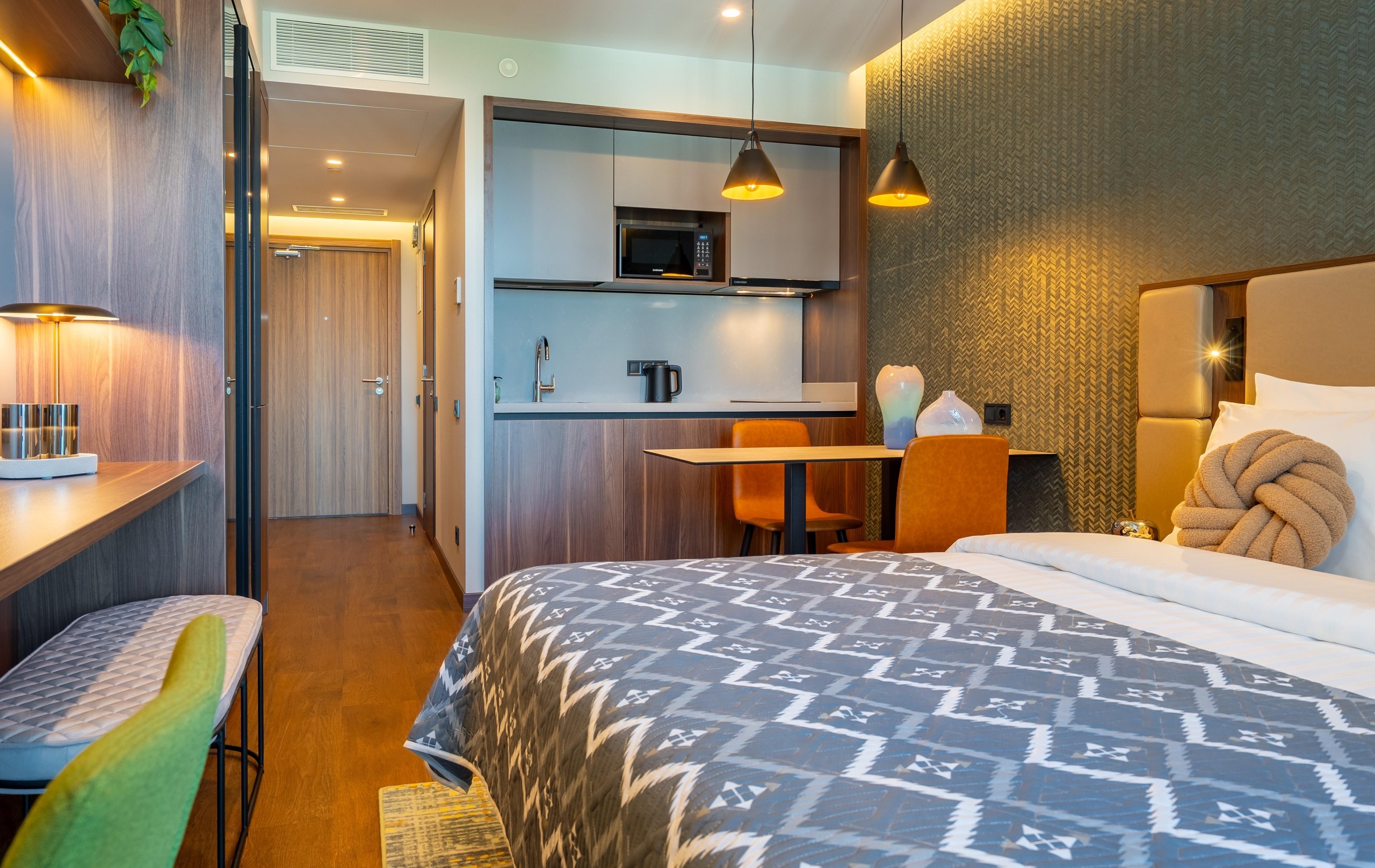 Studio Apartment For Daily Rent In Batumi, Alliance Privilege, 35 M² — 200 ₾ Per Day view 3