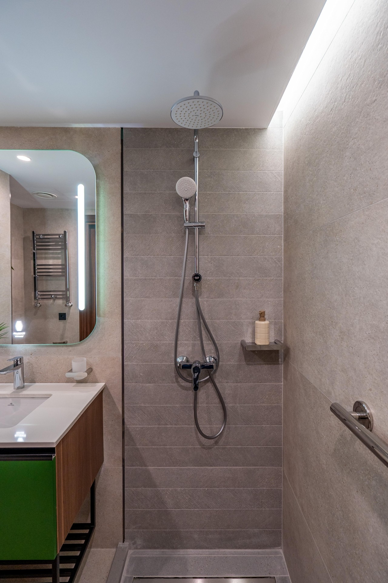 Studio Apartment For Daily Rent In Batumi, Alliance Privilege, 35 M² — 200 ₾ Per Day view 18