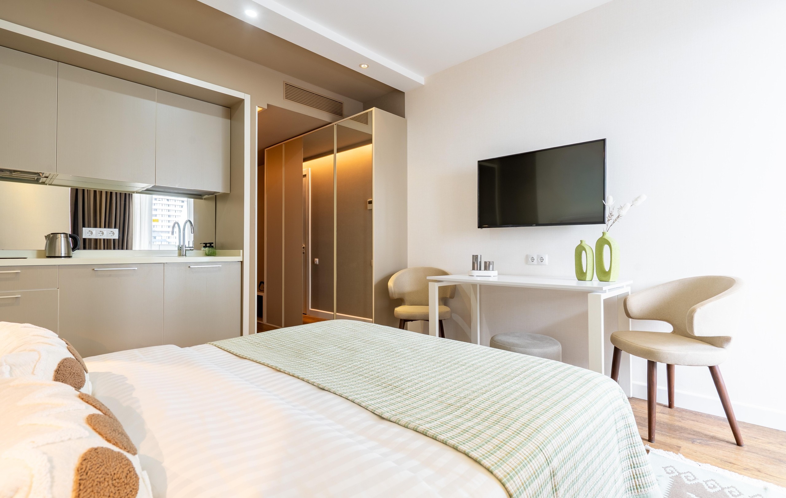 Studio Apartment For Daily Rent In Batumi, Alliance Palace, 35 M² — 150 ₾ Per Day view 4