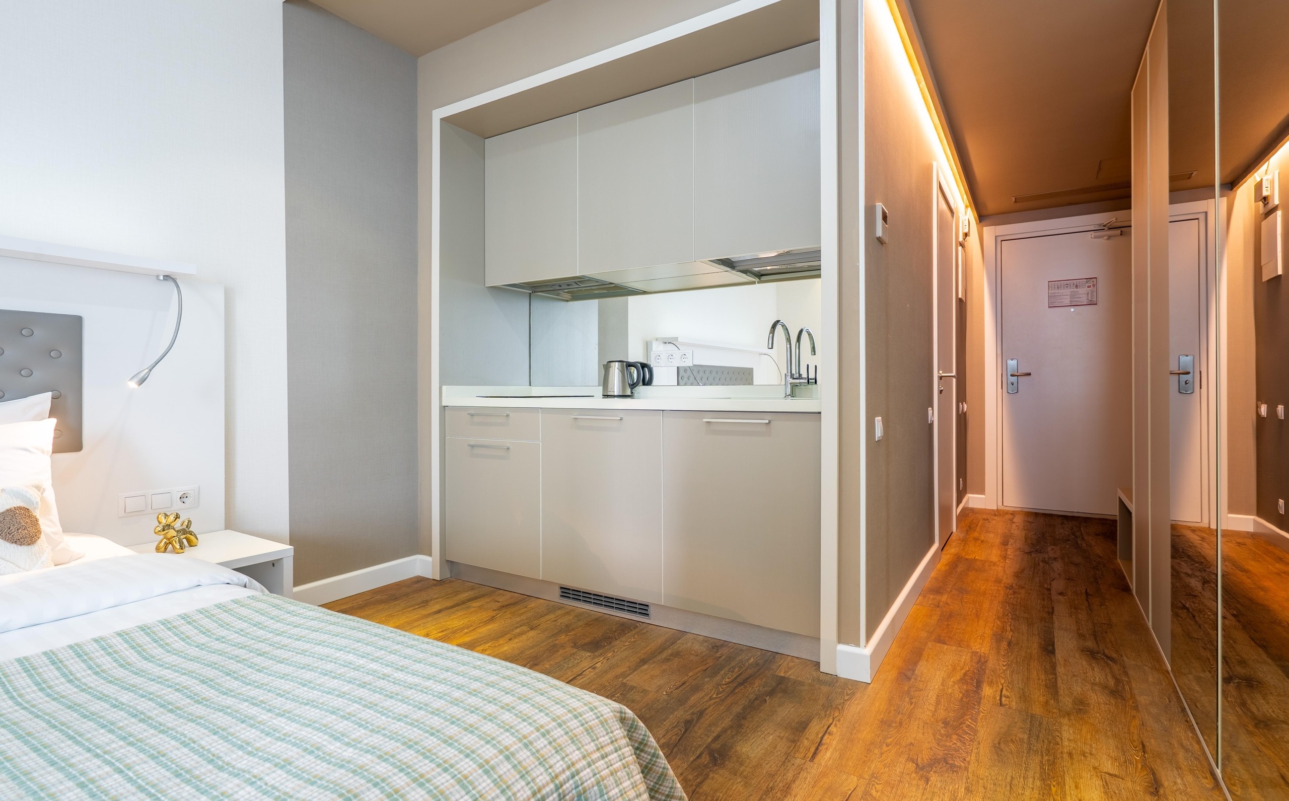 Studio Apartment For Daily Rent In Batumi, Alliance Palace, 35 M² — 150 ₾ Per Day view 5