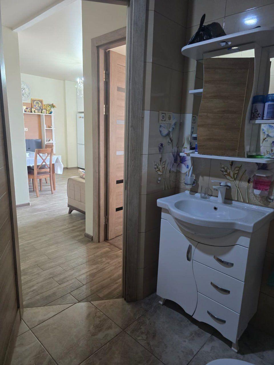 3-Room Apartment For Sale In Batumi, Ketevan Tsamebuli St, 63 view 8