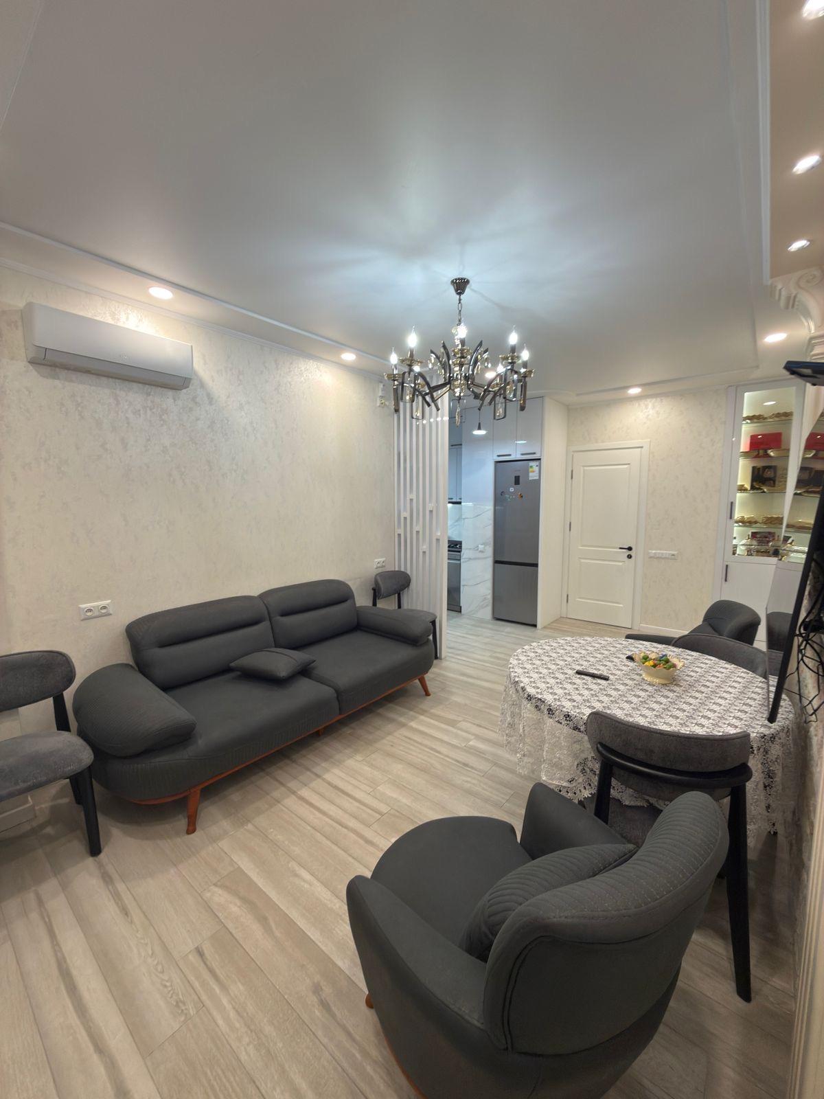 3-Room Apartment For Daily Rent In Batumi, General Aslan Abashidze St, 10, 75 M² — 200 ₾ Per Day view 1