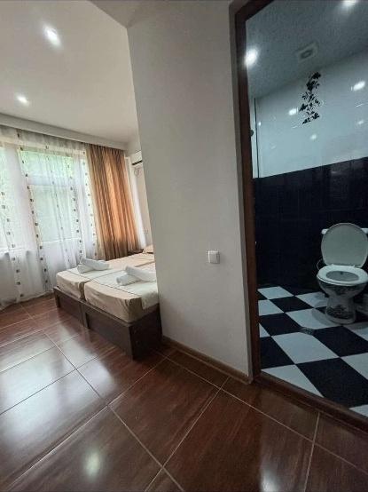 Продажа 5-Room House в In Ureki, Magniteti St view 8