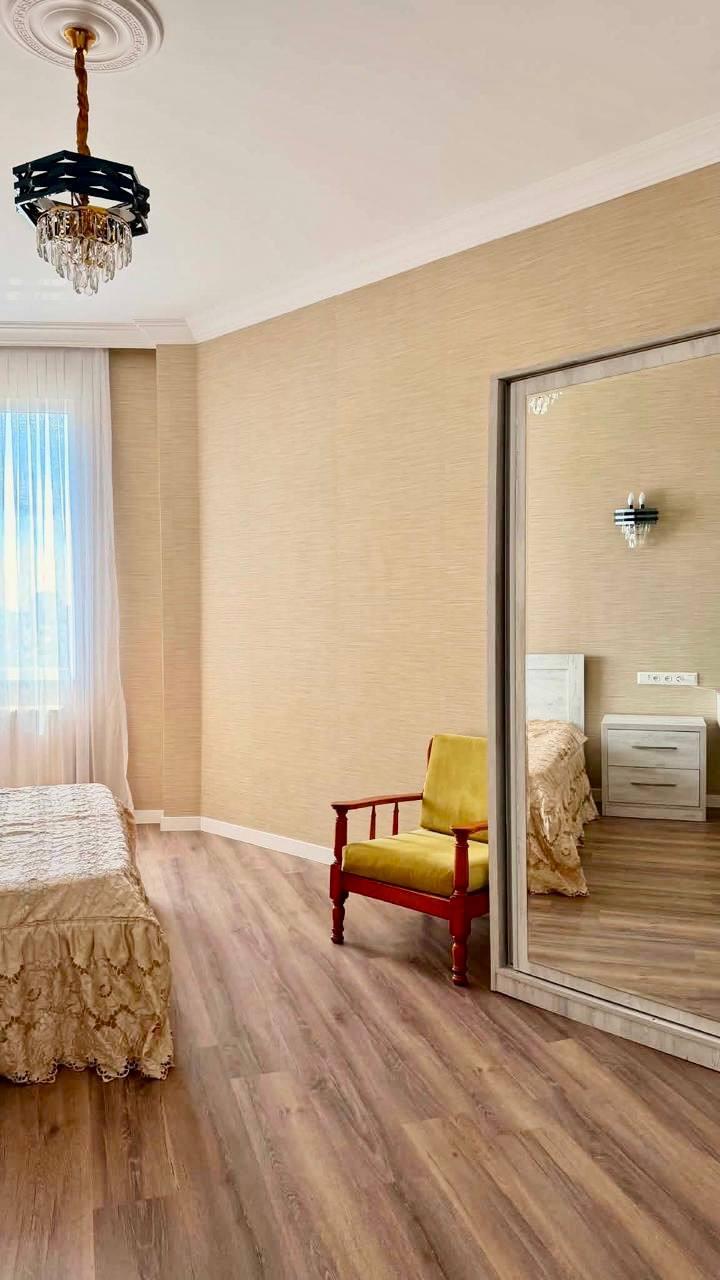 3-Room Apartment For Rent In Batumi, Galaction Tabidze St, 56 view 5