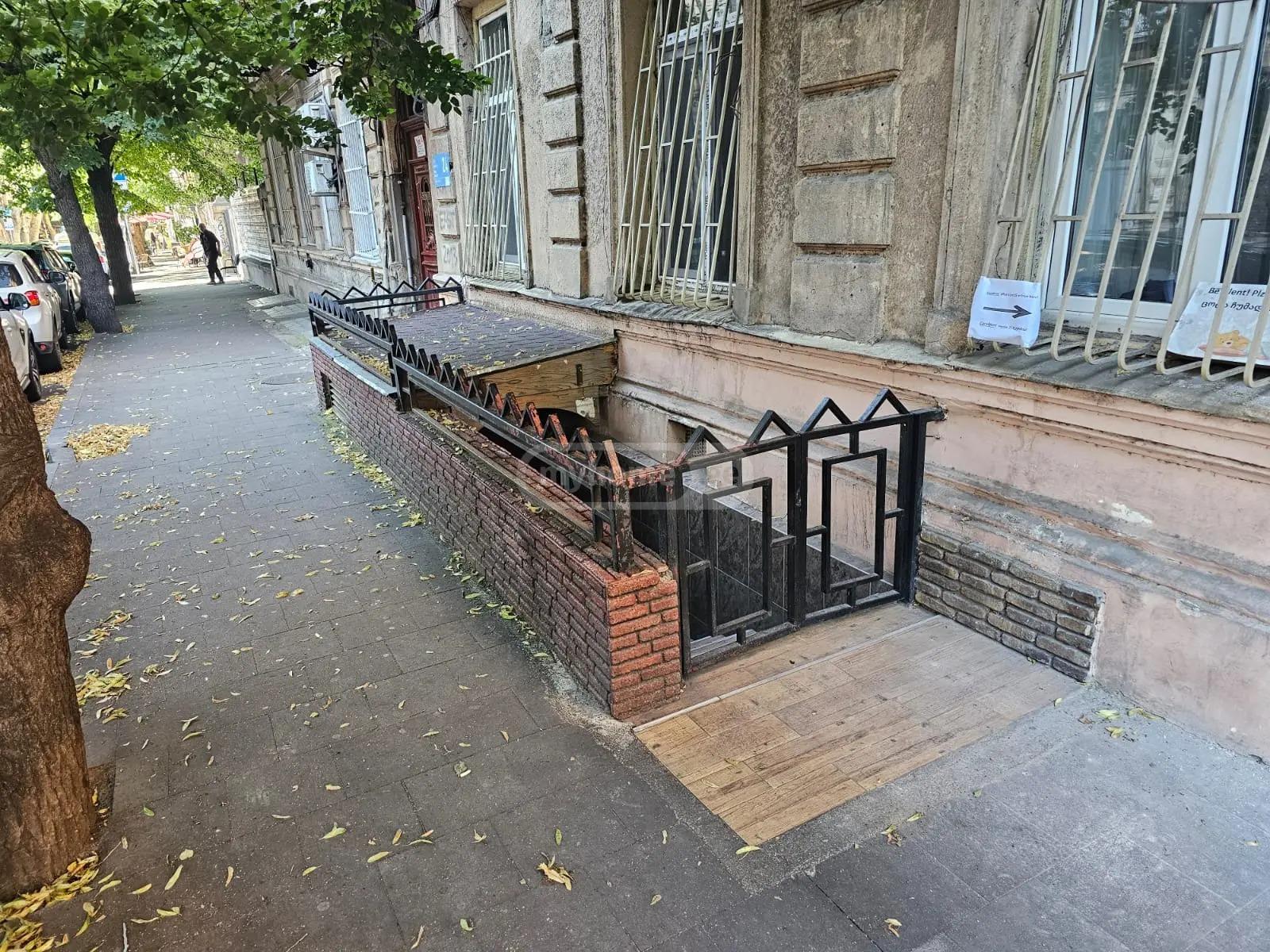 Commercial Property For Rent: 60 M² In Tbilisi, Shalva Dadiani St – 2 000 ₾ view 2
