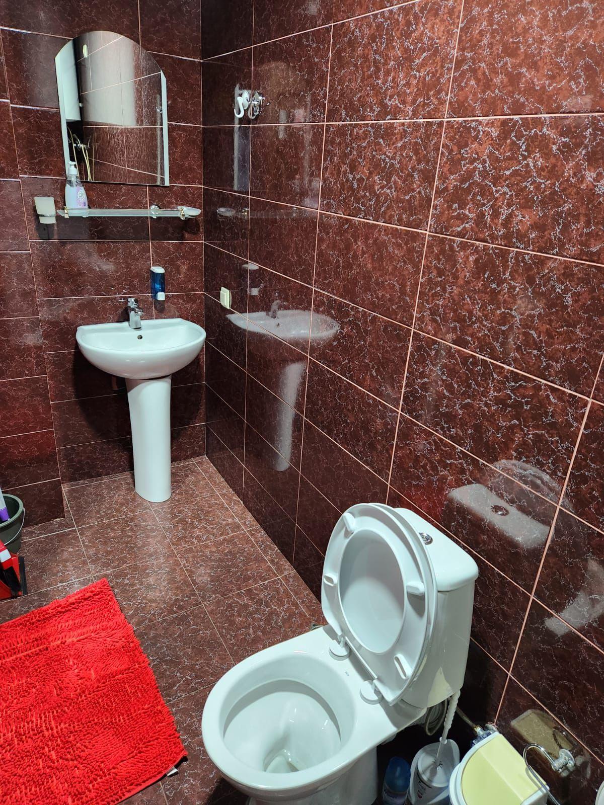 2-Room Apartment For Rent In Batumi, Shota Rustaveli St, 15/7 view 2