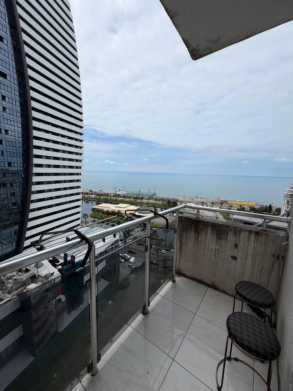 Studio Apartment For Sale view 3