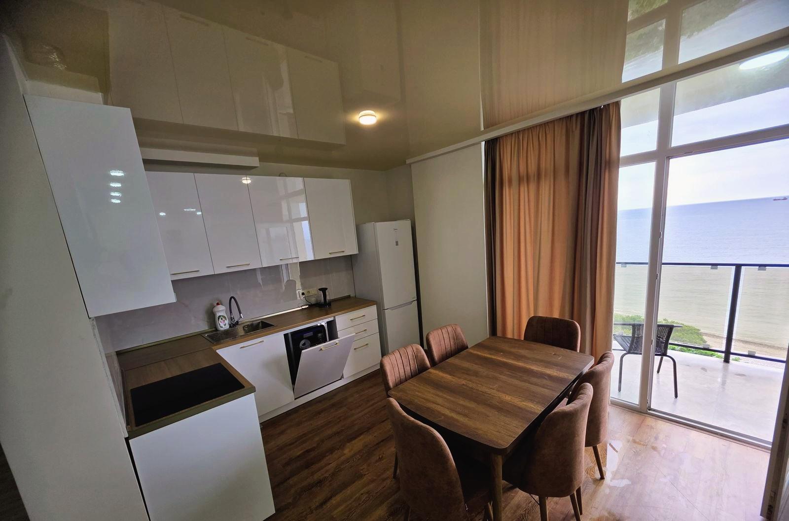 3-Room Apartment For Sale In Batumi, Tamar Mepe Ave, 48 view 6