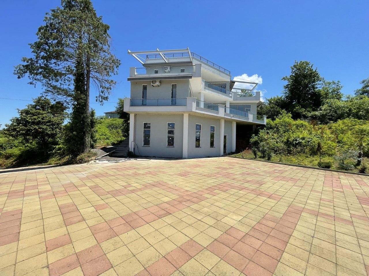 Продажа 6-Room House в In Chakvi, Tamar Mepe Ave view 1