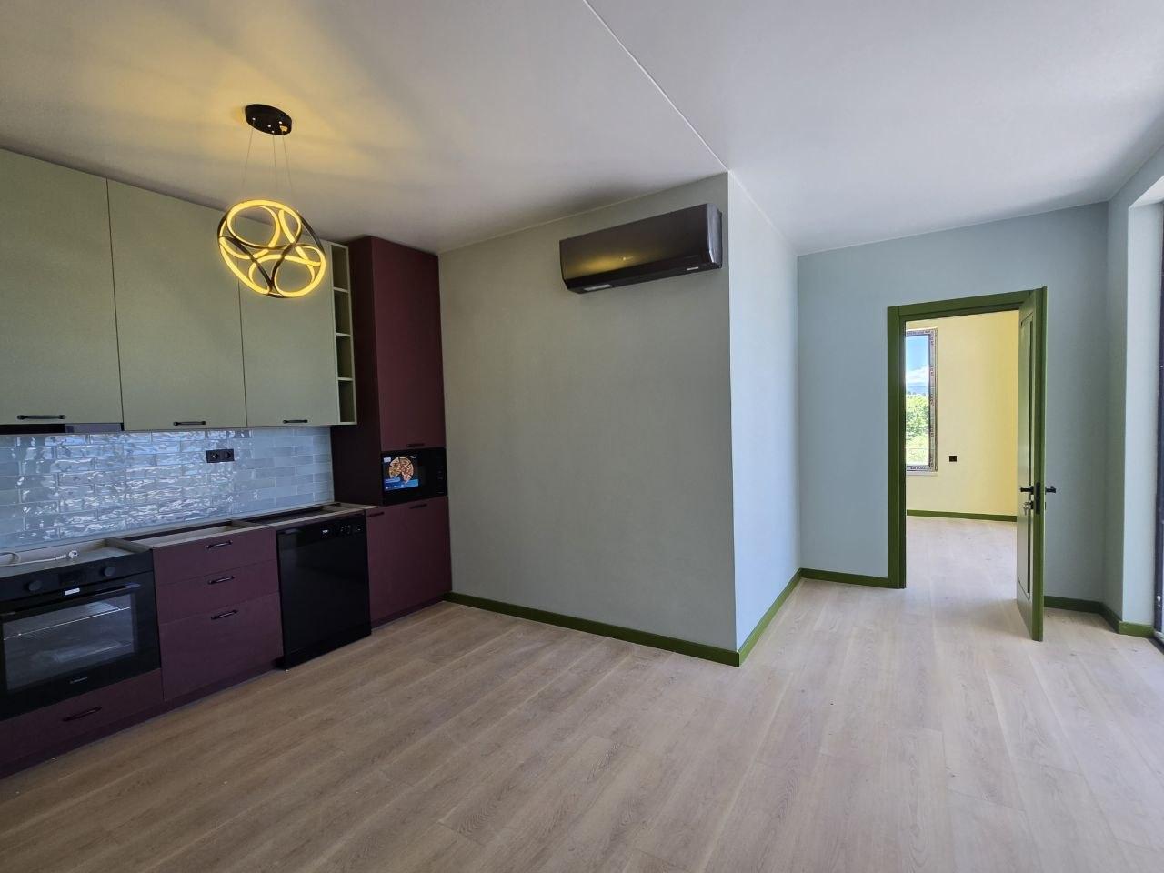Продажа 6-Room House в In Chakvi, Tamar Mepe Ave view 6