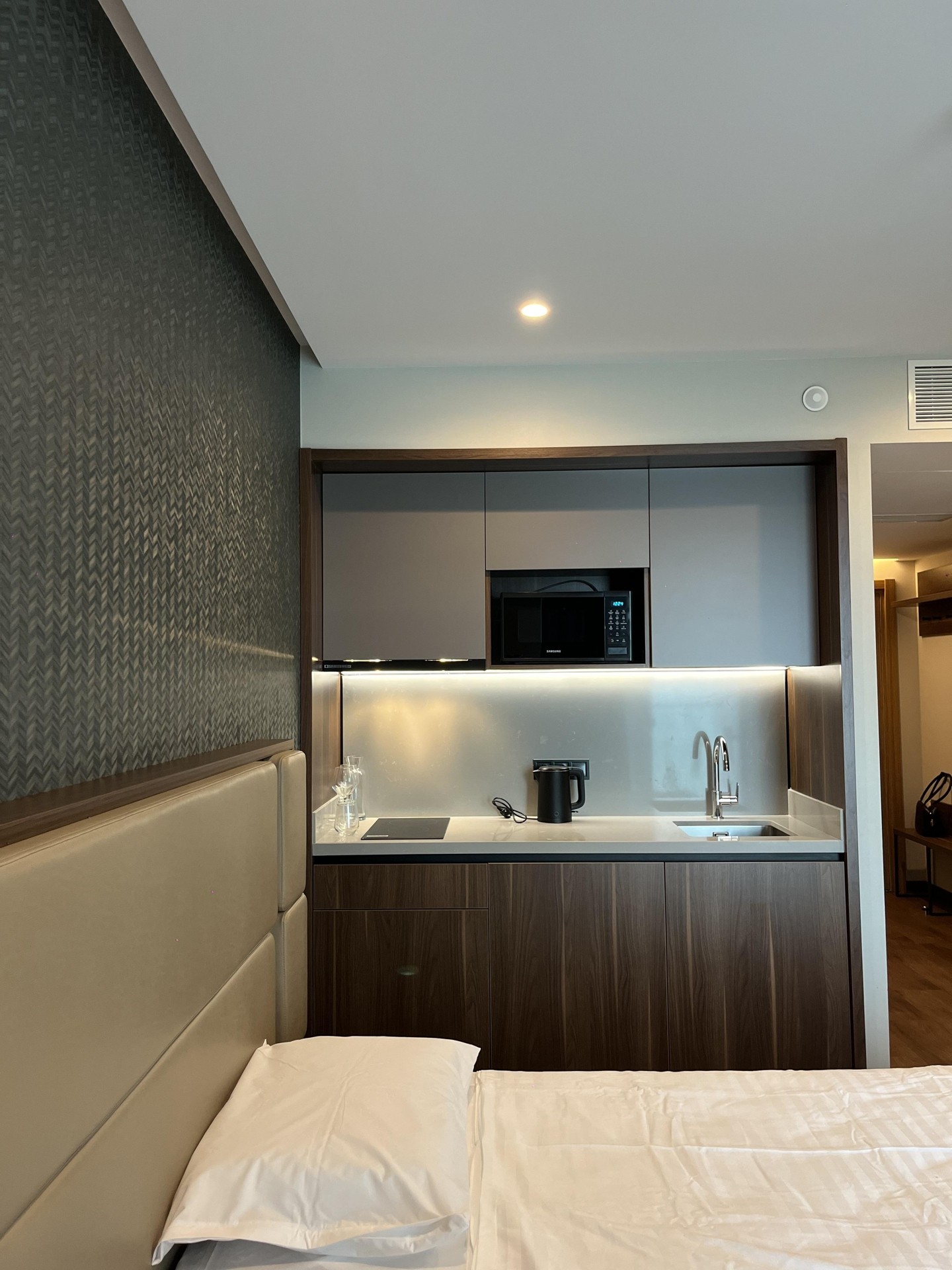 Studio Apartment For Daily Rent In Batumi, Alliance Privilege, 35 M² — $70 Per Day view 5