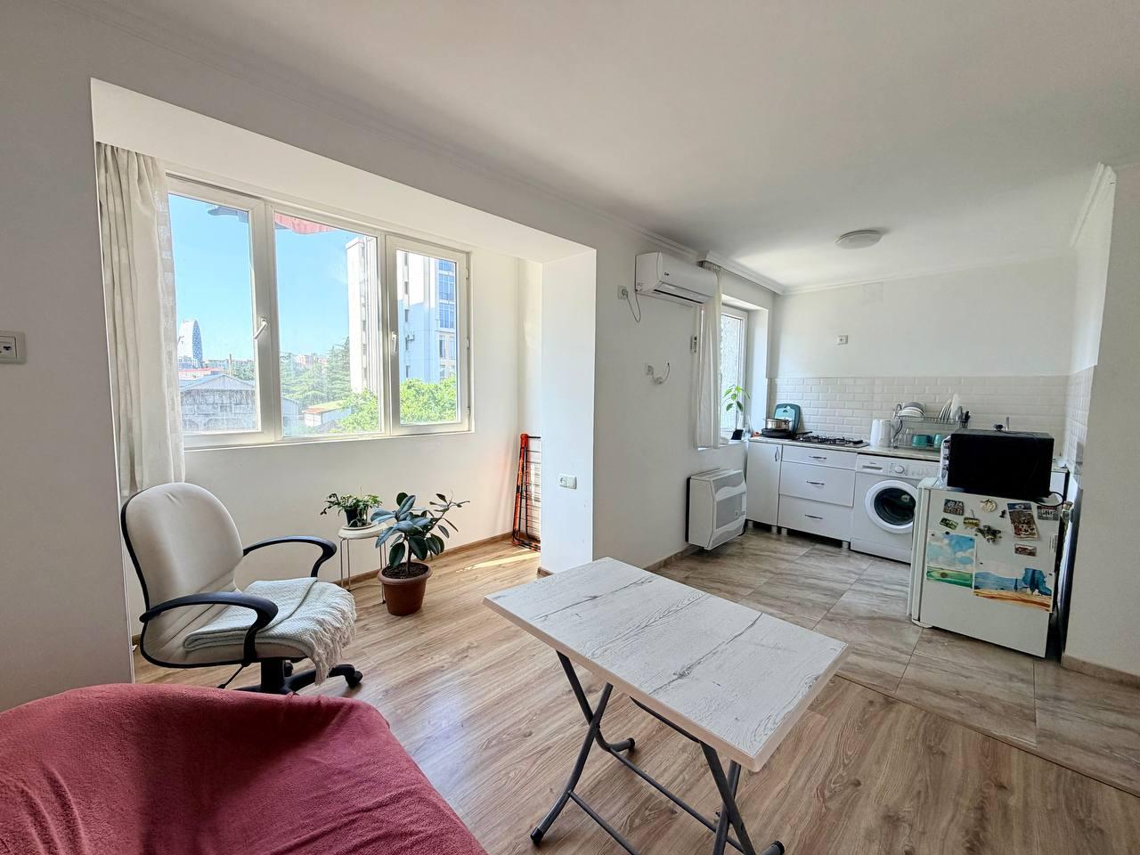 2-Room Apartment For Daily Rent In Batumi, Ivane Javakhishvili St, 45, 40 M² — 80 ₾ Per Day view 2