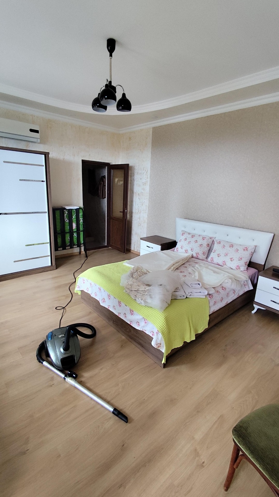 3-Room House In Batumi, Urekhi St, 50, 90 M², Is Available For Daily Rent For $500 view 5