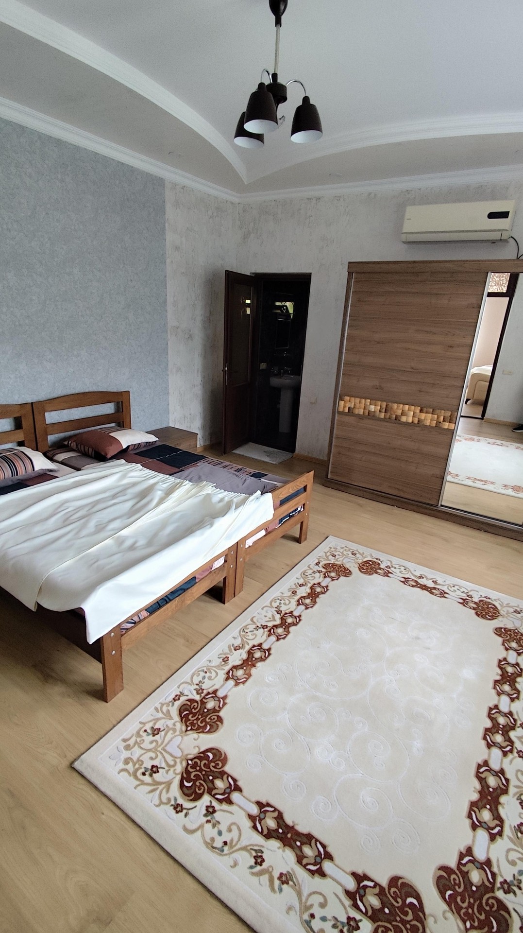 3-Room House In Batumi, Urekhi St, 50, 90 M², Is Available For Daily Rent For $500 view 1