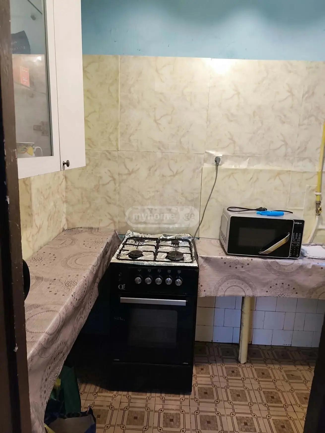 4-Room House For Rent In Batumi, Parnavaz Mepe St, 10/16 view 6
