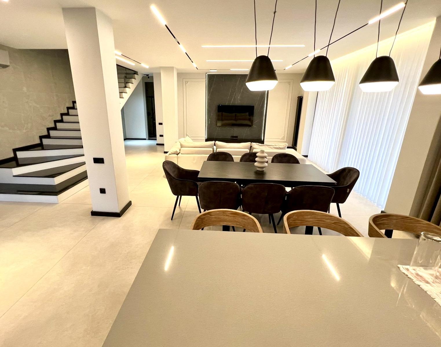 7-Room Townhouse For Sale In Batumi, Satnoebis Kuchis 1 Chikhi, 2 view 1