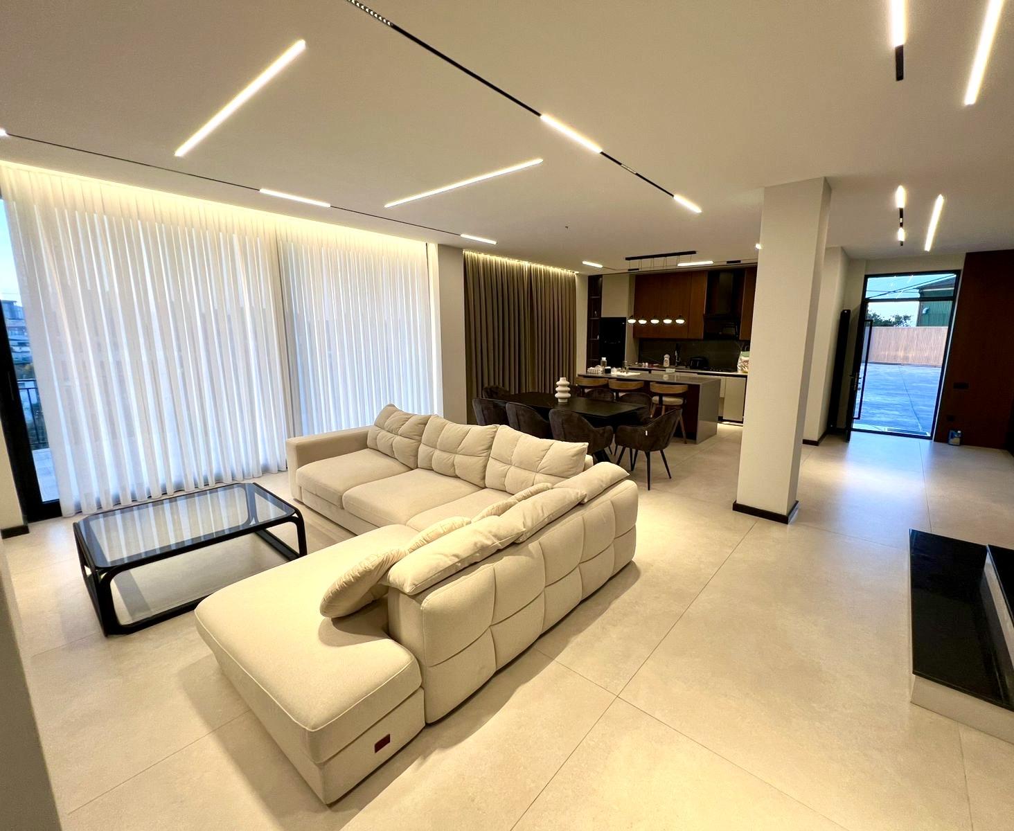 7-Room Townhouse For Sale In Batumi, Satnoebis Kuchis 1 Chikhi, 2 view 9