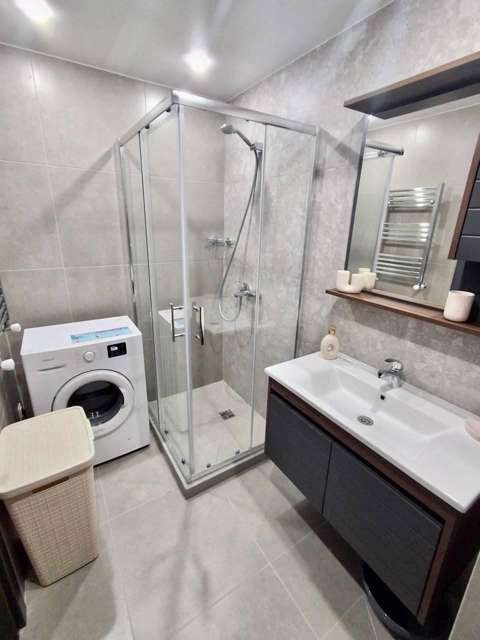 Studio Apartment For Rent In Batumi, BlueSky Tower view 4