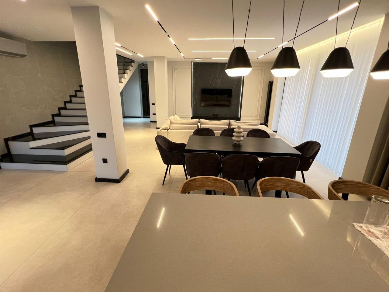 8-Room House For Rent In Batumi, Mamia Varshanidze St, 217 view 15