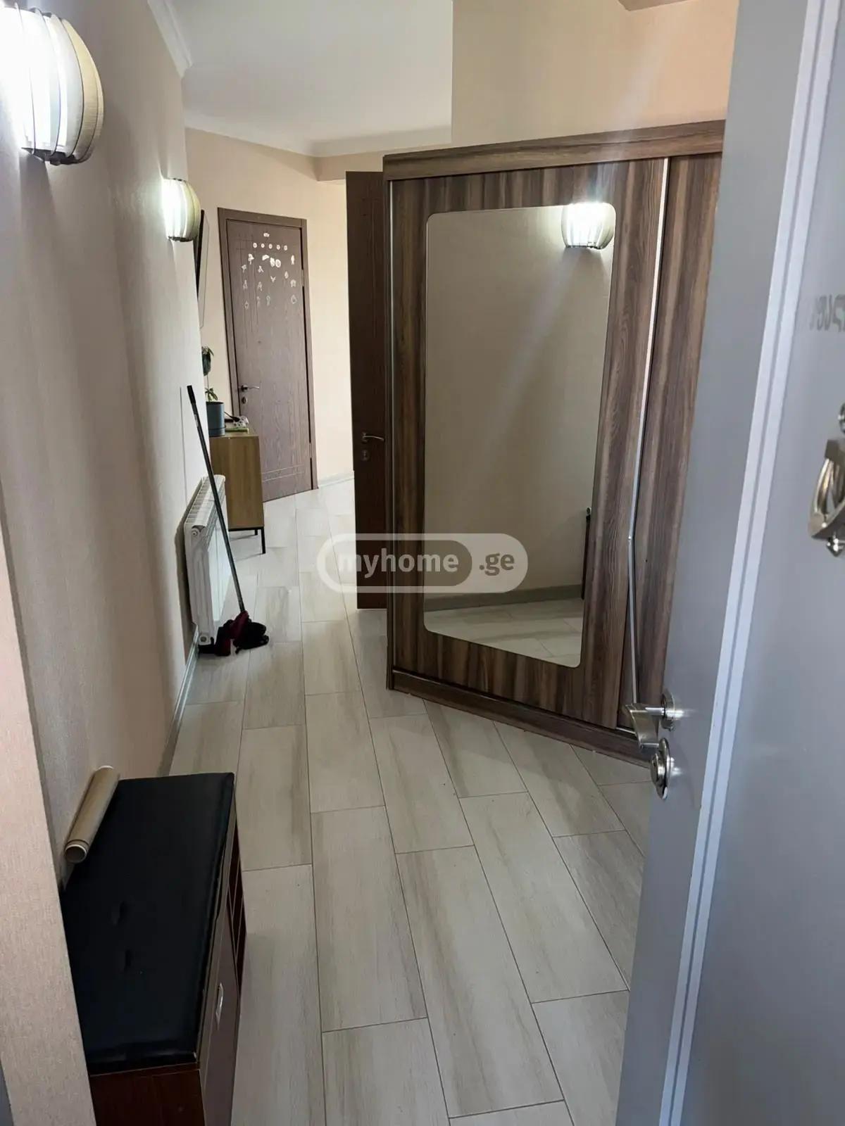 3-Room Apartment For Daily Rent In Batumi, 26 May St, 34, 70 M² — 250 ₾ Per Day view 6