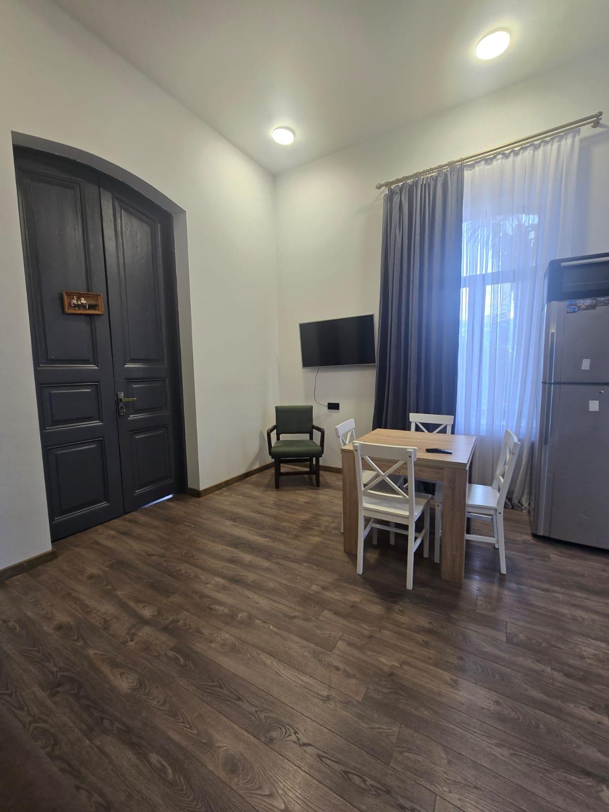 2-Room Apartment For Daily Rent In Batumi, General Giorgi Mazniashvili St, 6/15, 55 M² — 170 ₾ Per Day view 4