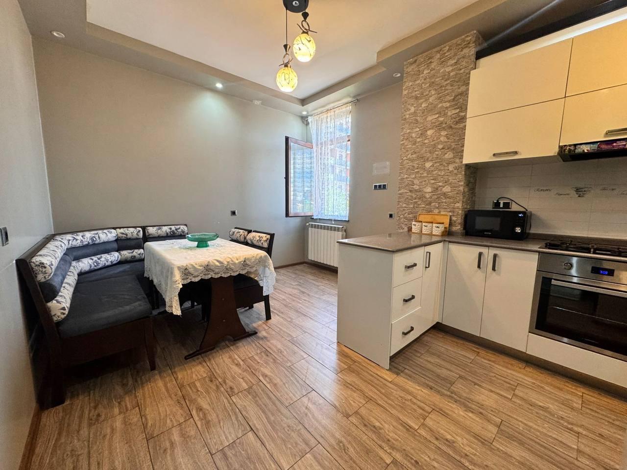 5-Room Apartment For Rent In Batumi, Ilia Chavchavadze St, 34 view 2