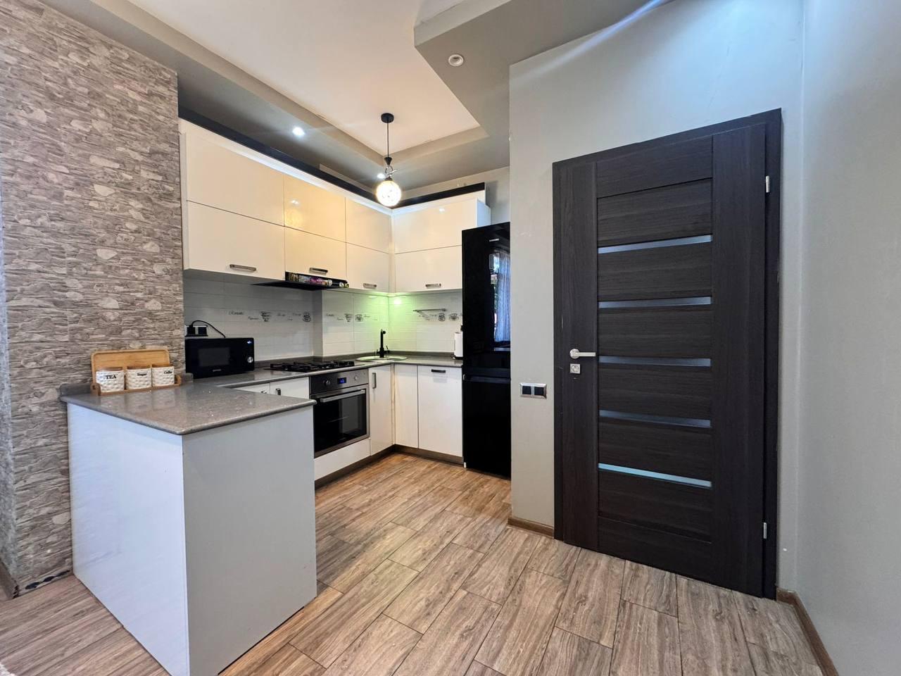 5-Room Apartment For Rent In Batumi, Ilia Chavchavadze St, 34 view 9
