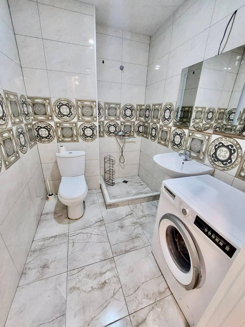 3-Room Apartment For Rent In Batumi, Giorgi Brtskinvale St, 86 view 5
