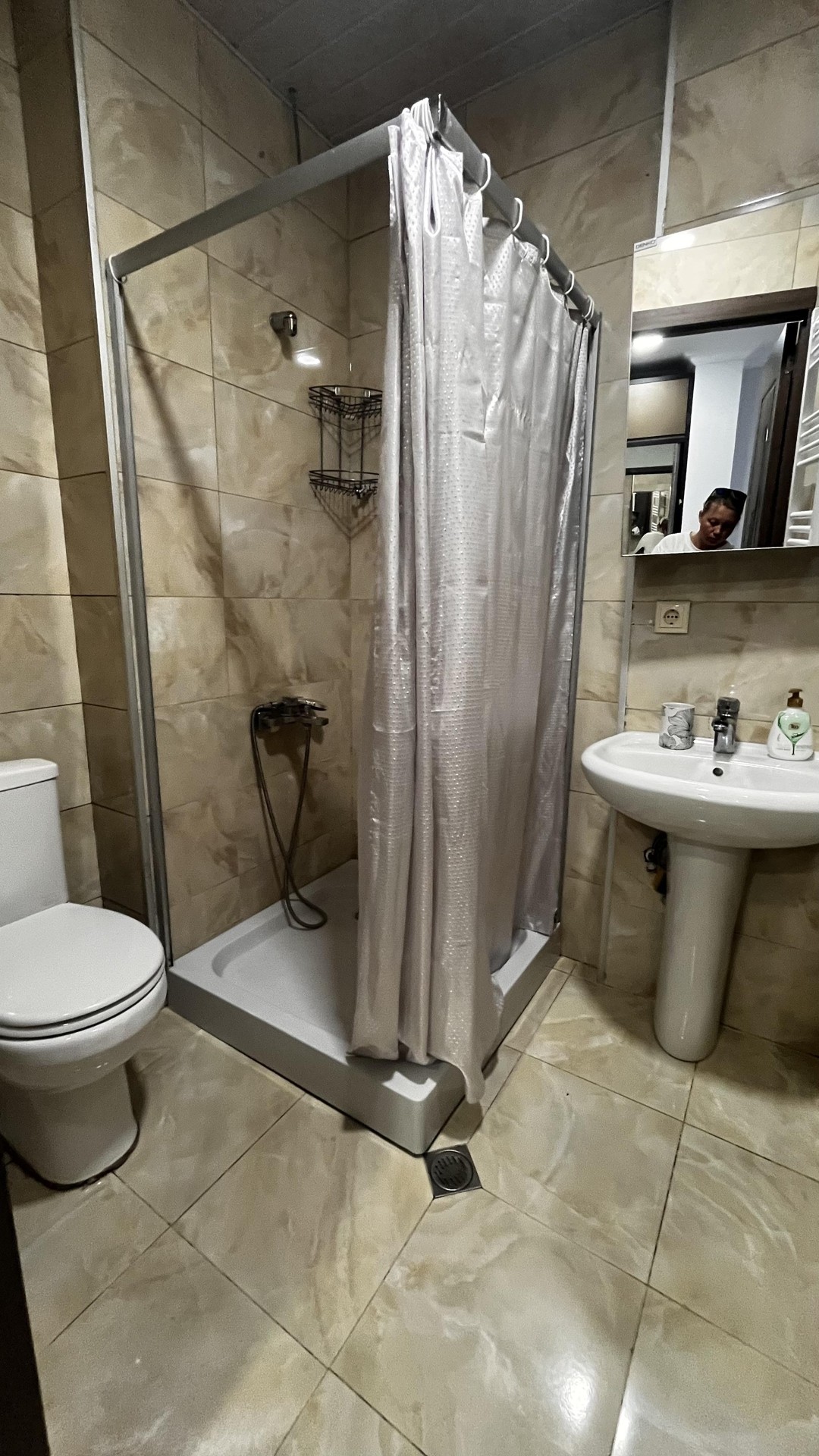 3-Room Apartment For Daily Rent In Batumi, Zurab Gorgiladze St, 98, 70 M² — 200 ₾ Per Day view 8