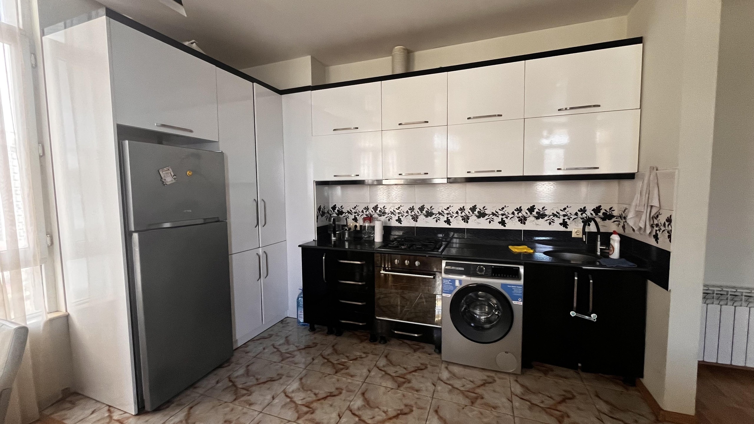2-Room Apartment For Daily Rent In Batumi, Zurab Gorgiladze St, 98, 80 M² — 160 ₾ Per Day view 4