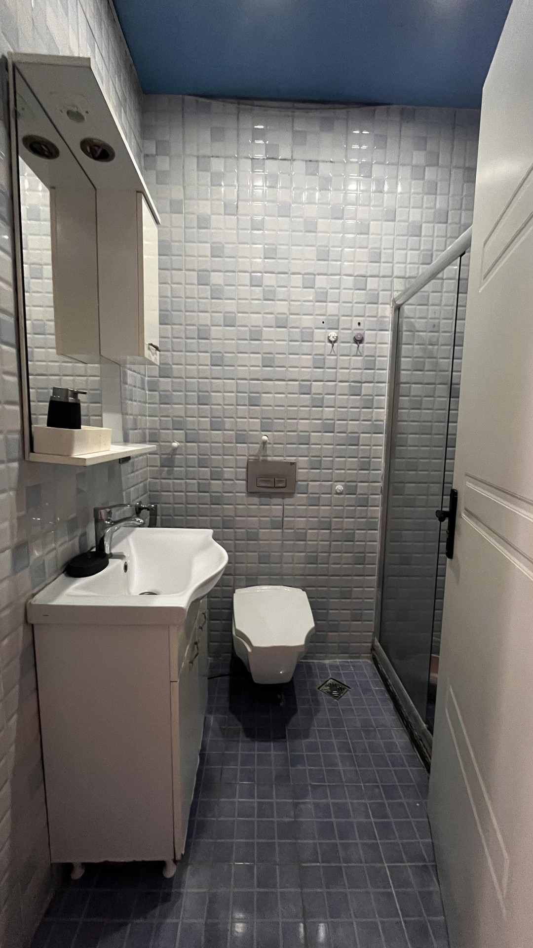 2-Room Apartment For Daily Rent In Batumi, Zurab Gorgiladze St, 98, 80 M² — 160 ₾ Per Day view 8