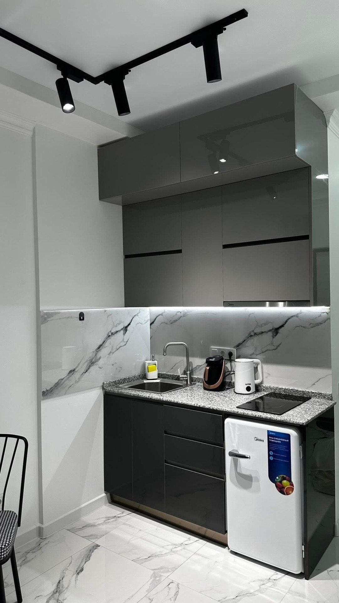 1-Room Apartment For Daily Rent In Batumi, Dar Tower, 35.3 M² — 100 ₾ Per Day view 2