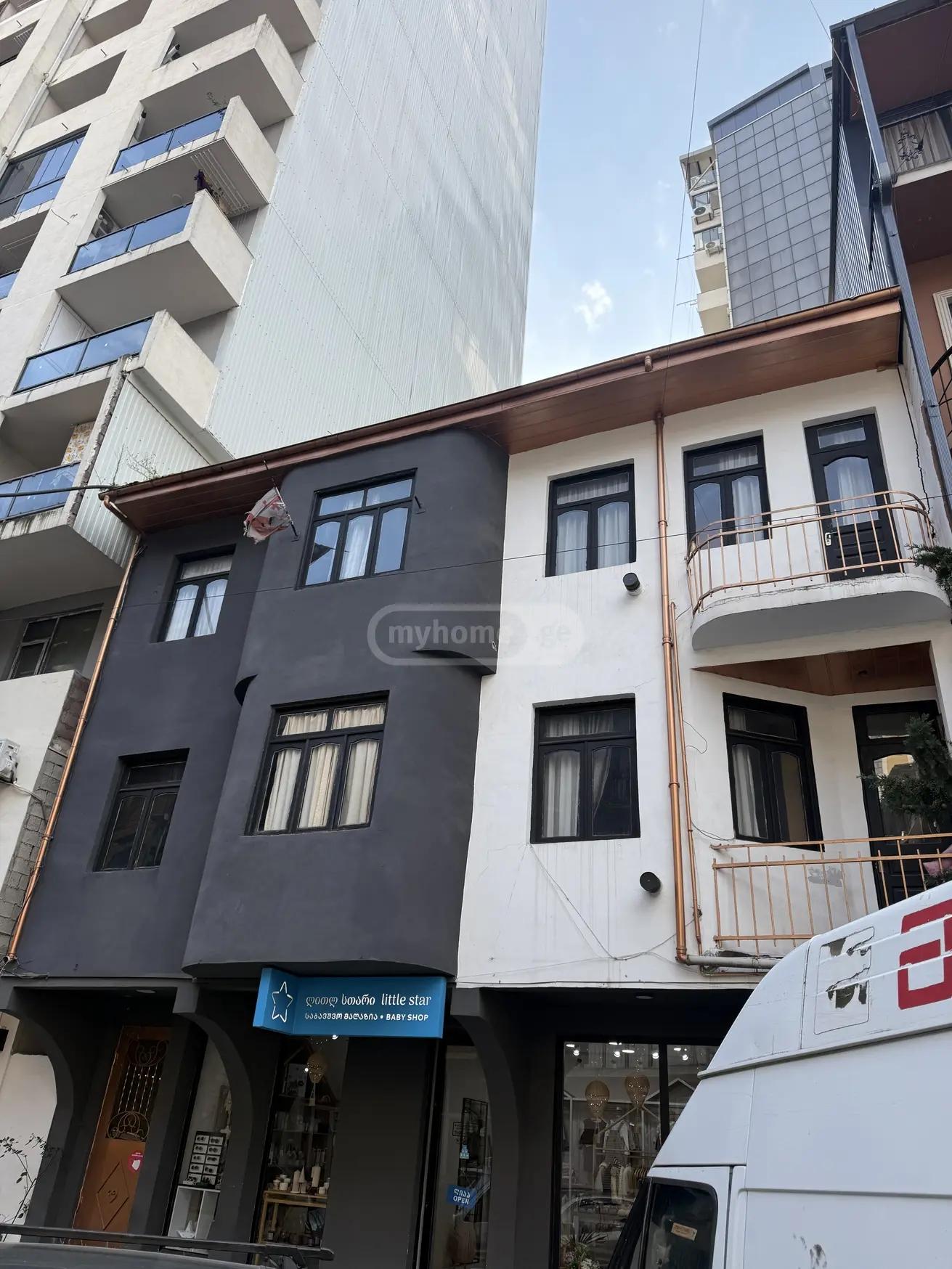 6-Room House For Rent In Batumi, Mikhail Lermontov St, 10 view 3