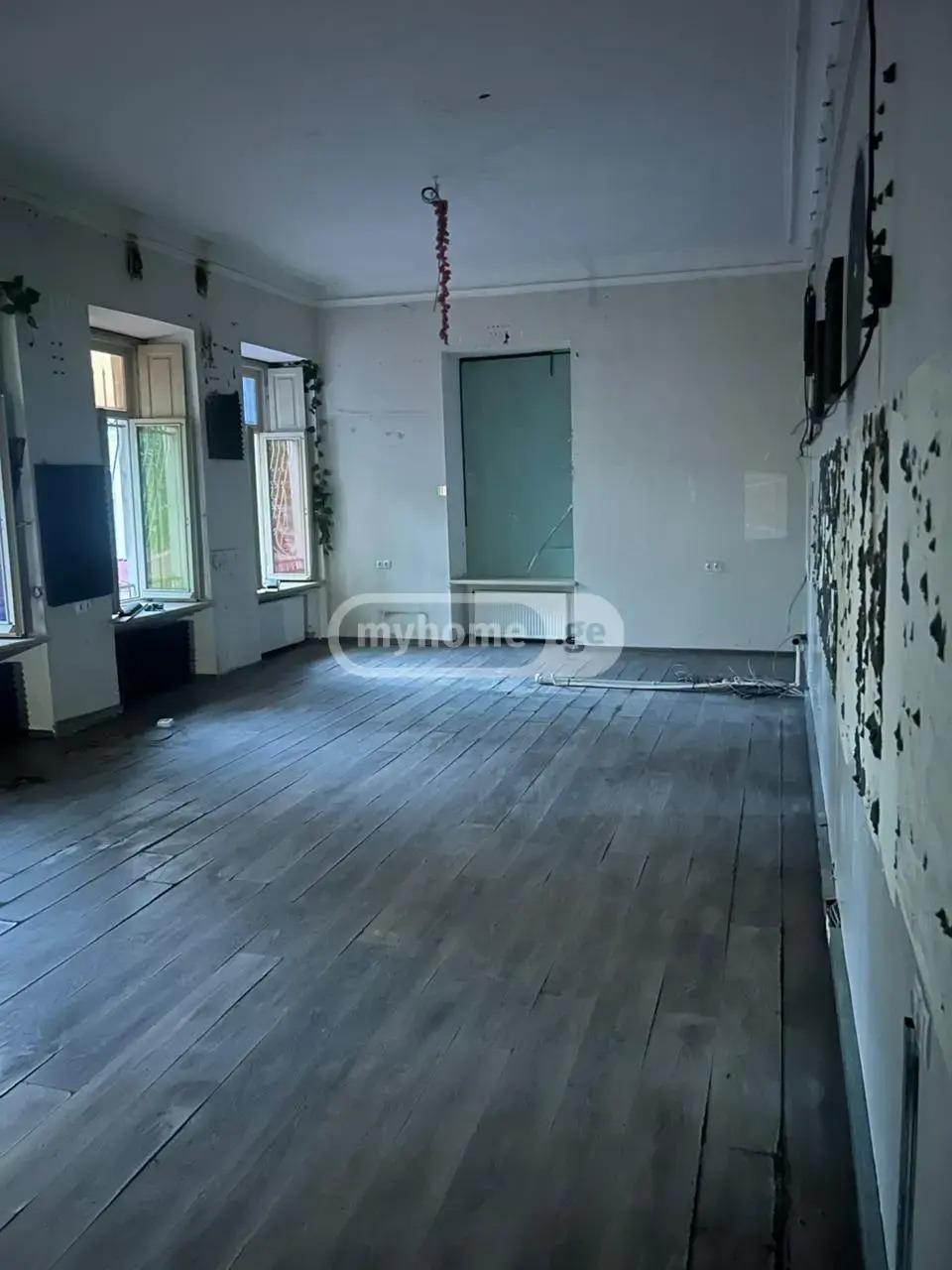 Lado Gudiashvili Square: Commercial Property, 134.0 M² | Korter.Ge view 6