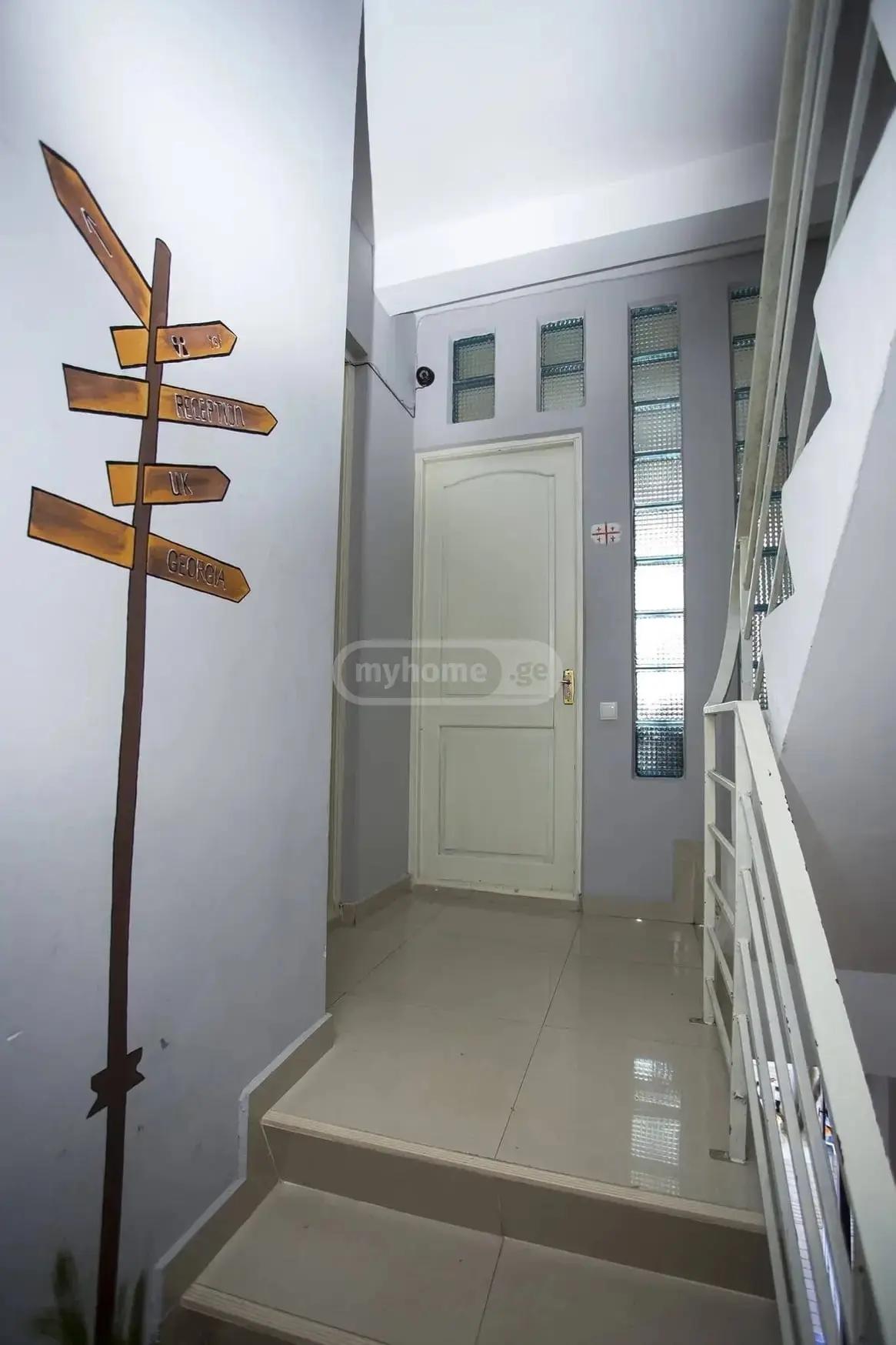 6-Room House For Rent In Batumi, Mikhail Lermontov St, 20 view 2