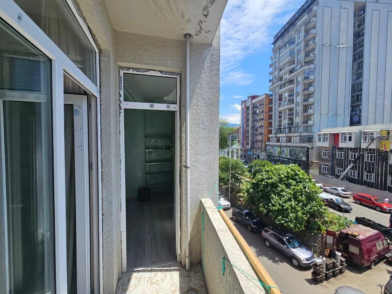 4-Room Apartment In Tbilisi, Iveria St, 17, 77 M², Is Available For Daily Rent For 190 ₾ view 9