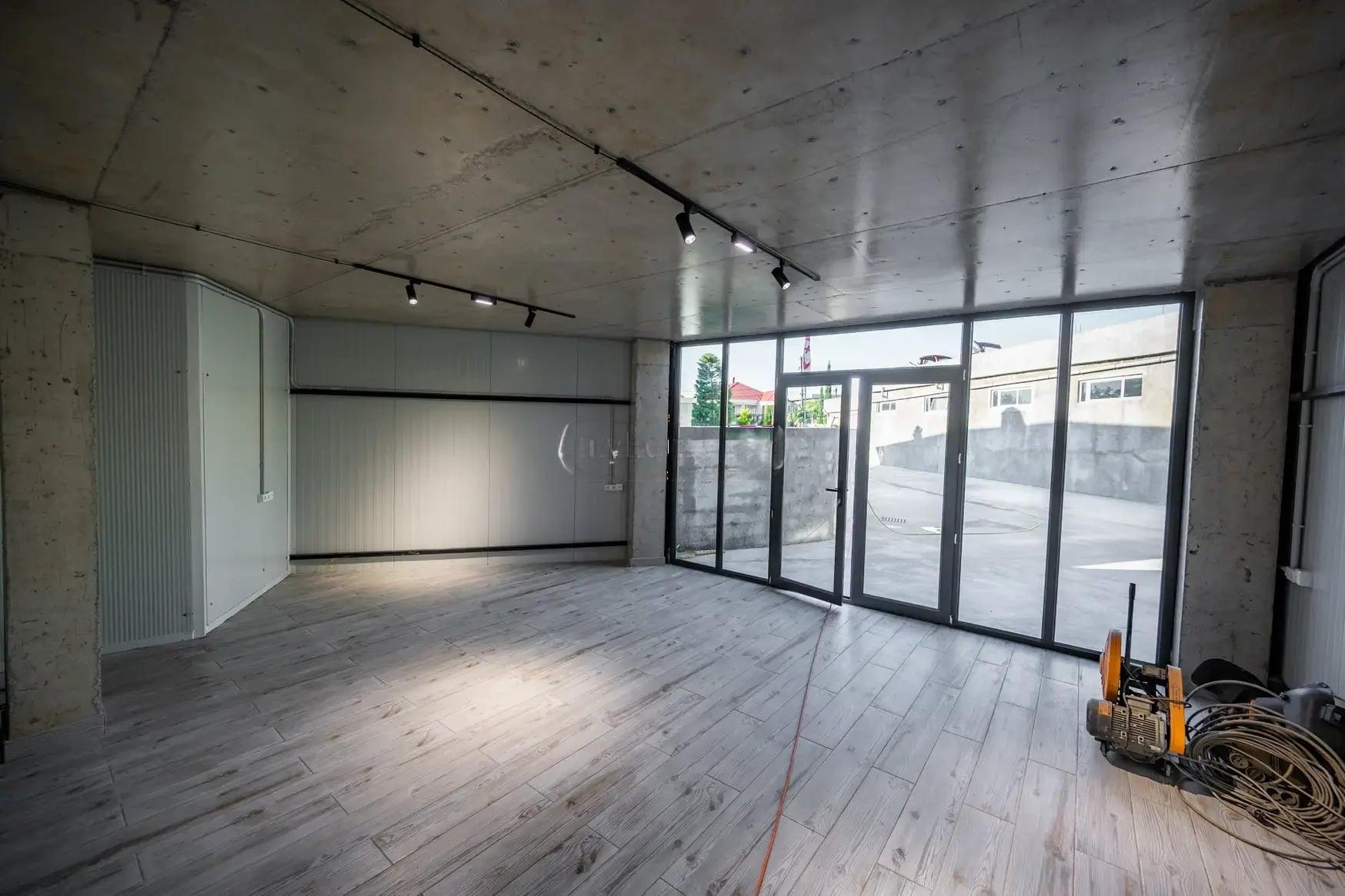 Commercial Property For Rent: 400 M² In Batumi, General Aslan Abashidze St, 150 – 9 500 ₾ view 4