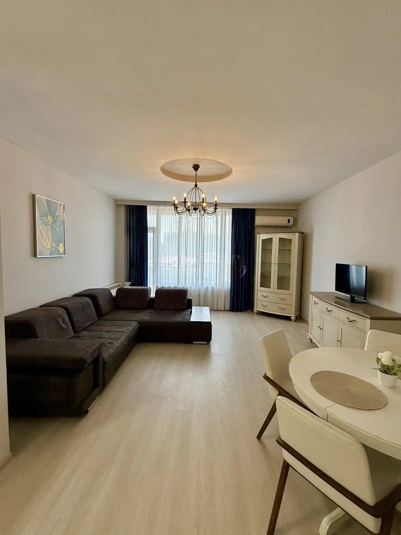 4-Room Apartment In Tbilisi, Alexander Pushkin St, 3, 112 M², Is Available For Daily Rent For 350 ₾ view 1